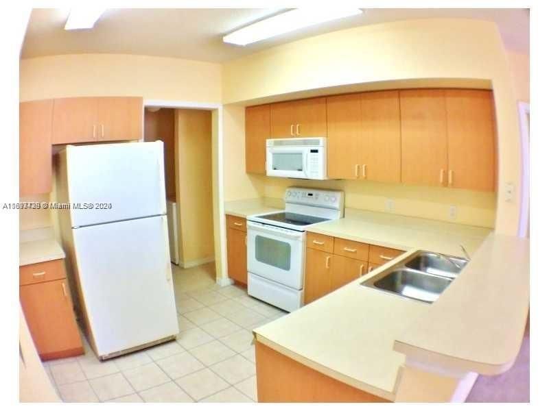 For Rent: $1,900 (2 beds, 2 baths, 1162 Square Feet)