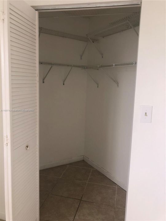 For Rent: $2,500 (2 beds, 2 baths, 1000 Square Feet)