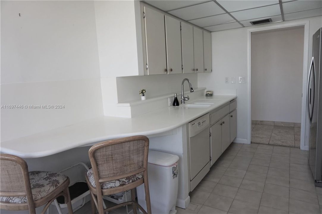 For Rent: $6,300 (2 beds, 2 baths, 1440 Square Feet)