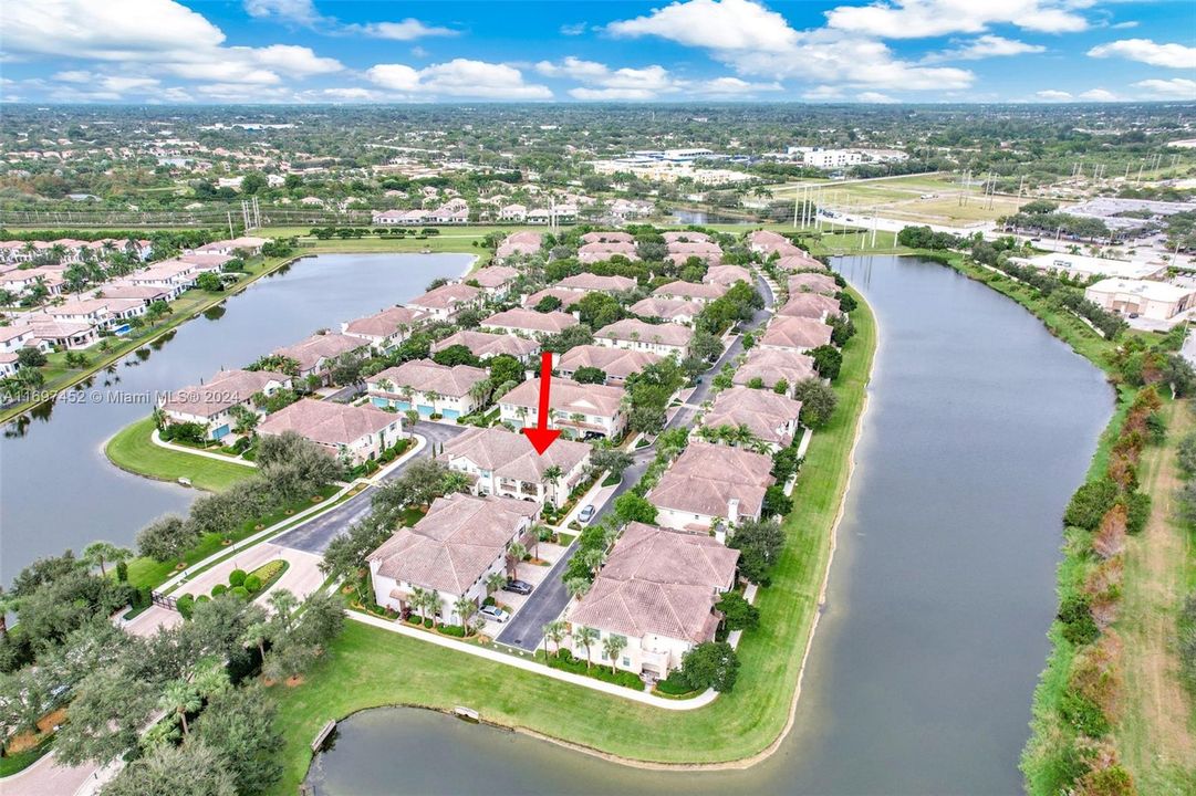 For Sale: $560,000 (3 beds, 2 baths, 1334 Square Feet)