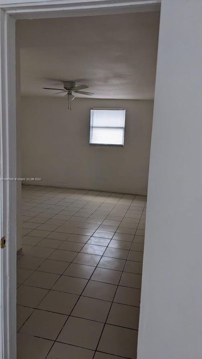 For Rent: $3,000 (4 beds, 2 baths, 1537 Square Feet)