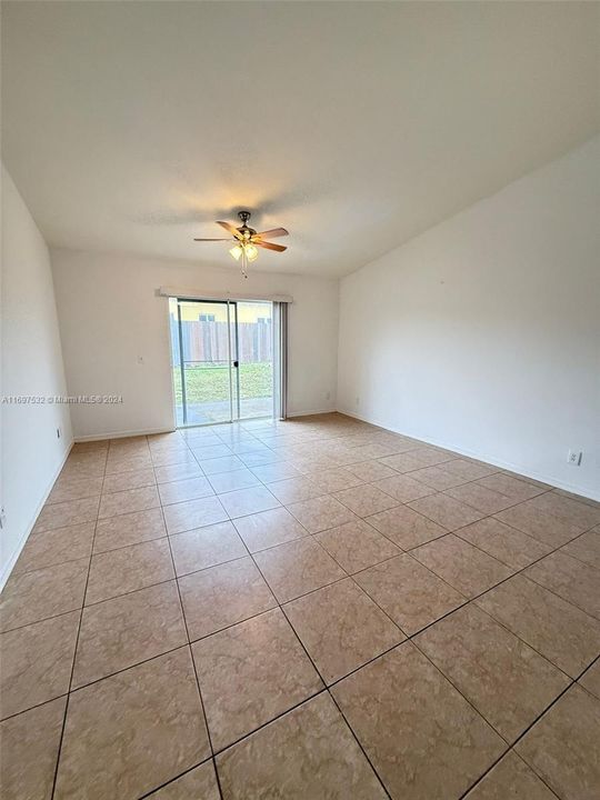 For Rent: $1,950 (3 beds, 2 baths, 1189 Square Feet)