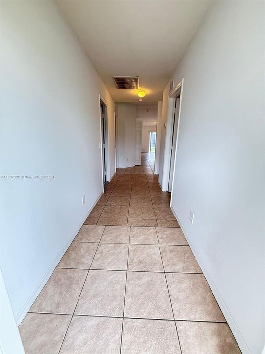 For Rent: $1,950 (3 beds, 2 baths, 1189 Square Feet)