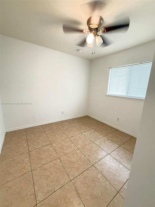 For Rent: $1,950 (3 beds, 2 baths, 1189 Square Feet)