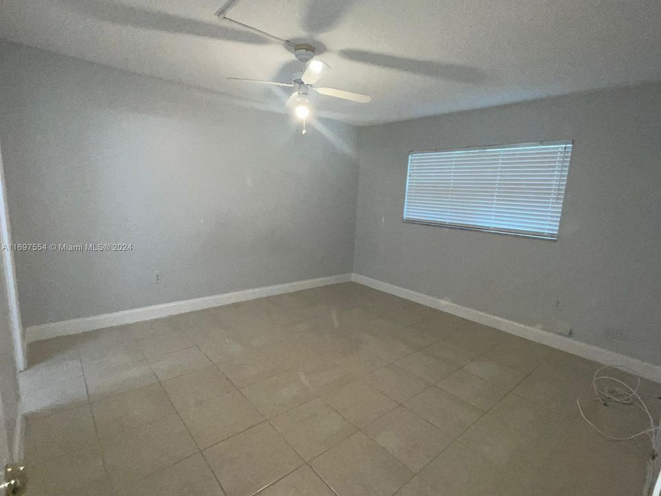 For Sale: $145,900 (2 beds, 2 baths, 850 Square Feet)