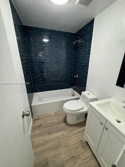 For Rent: $2,700 (2 beds, 1 baths, 1200 Square Feet)