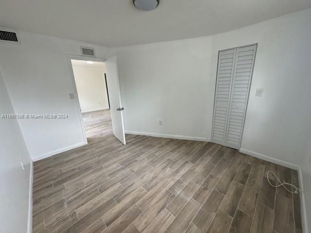 For Rent: $2,700 (2 beds, 1 baths, 1200 Square Feet)