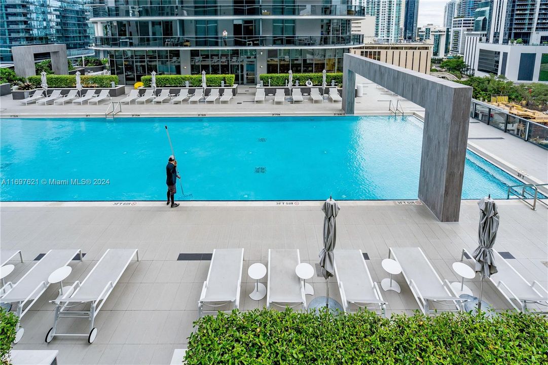 Oversized pool on 9th floor