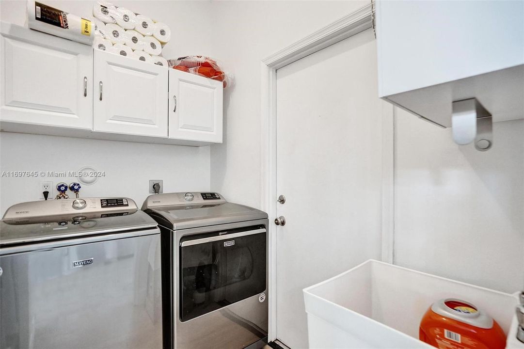 Wash Tub and Plenty of Cabinets