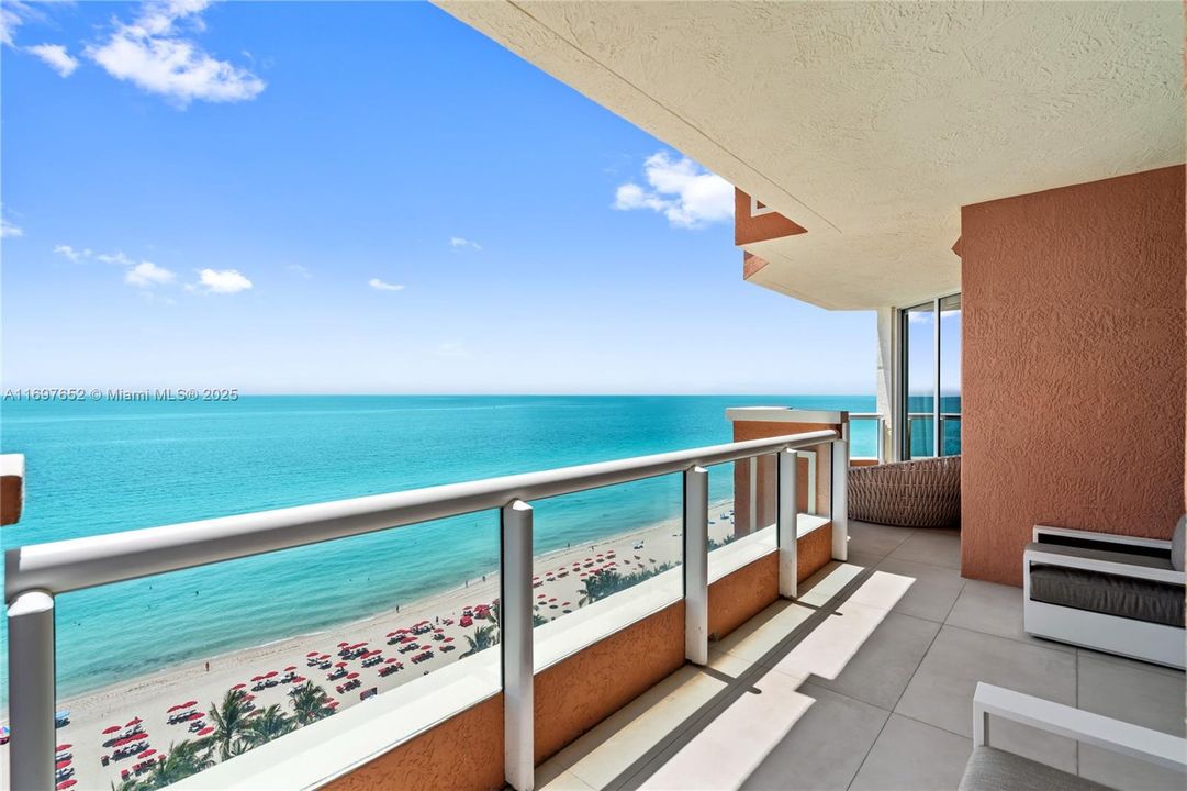 待售: $5,300,000 (3 贝兹, 4 浴室, 2736 平方英尺)