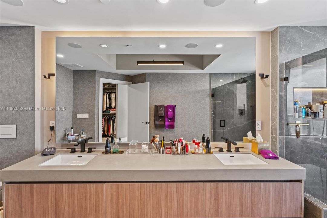 待售: $5,300,000 (3 贝兹, 4 浴室, 2736 平方英尺)