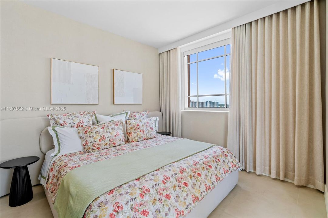 待售: $5,300,000 (3 贝兹, 4 浴室, 2736 平方英尺)