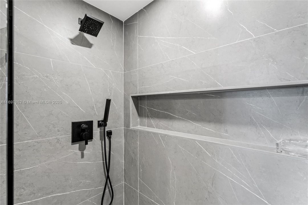 待售: $5,300,000 (3 贝兹, 4 浴室, 2736 平方英尺)