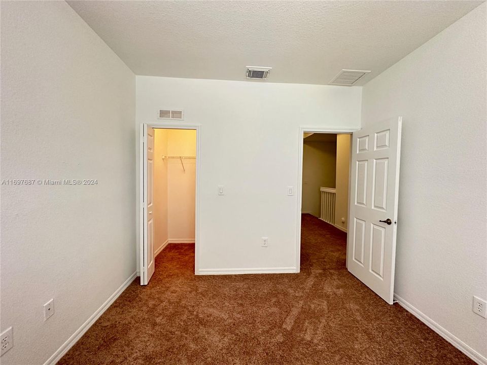 For Rent: $2,990 (3 beds, 2 baths, 1770 Square Feet)