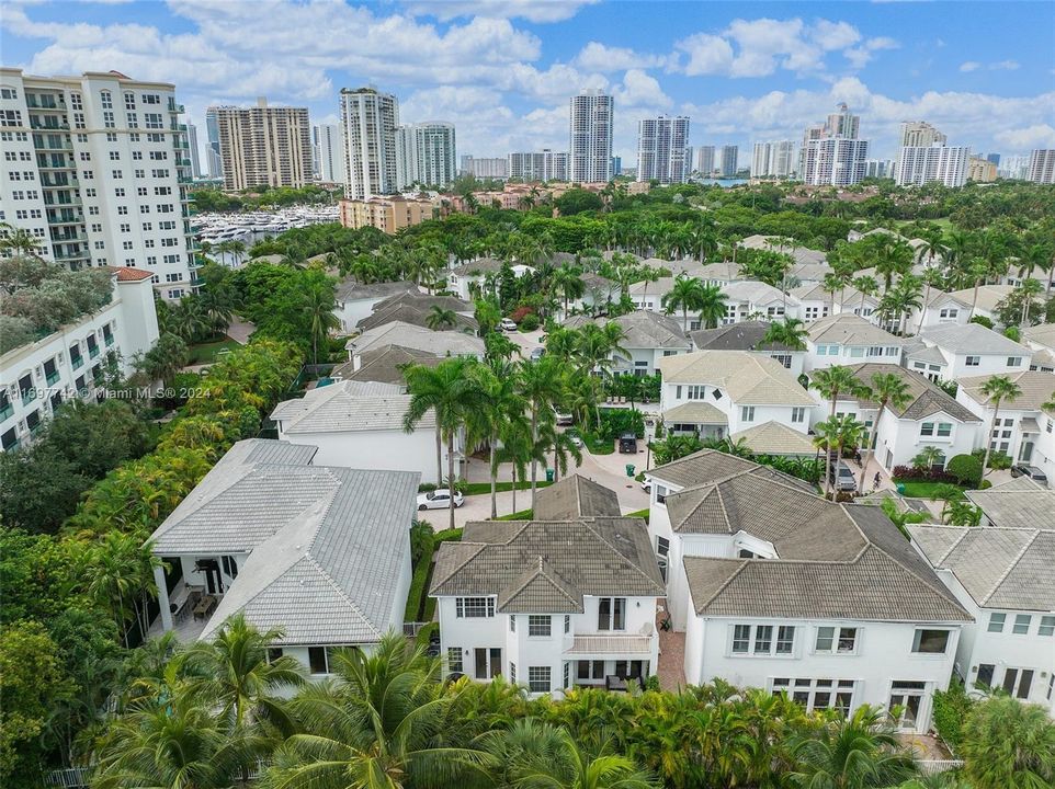 For Sale: $2,500,000 (4 beds, 3 baths, 2582 Square Feet)