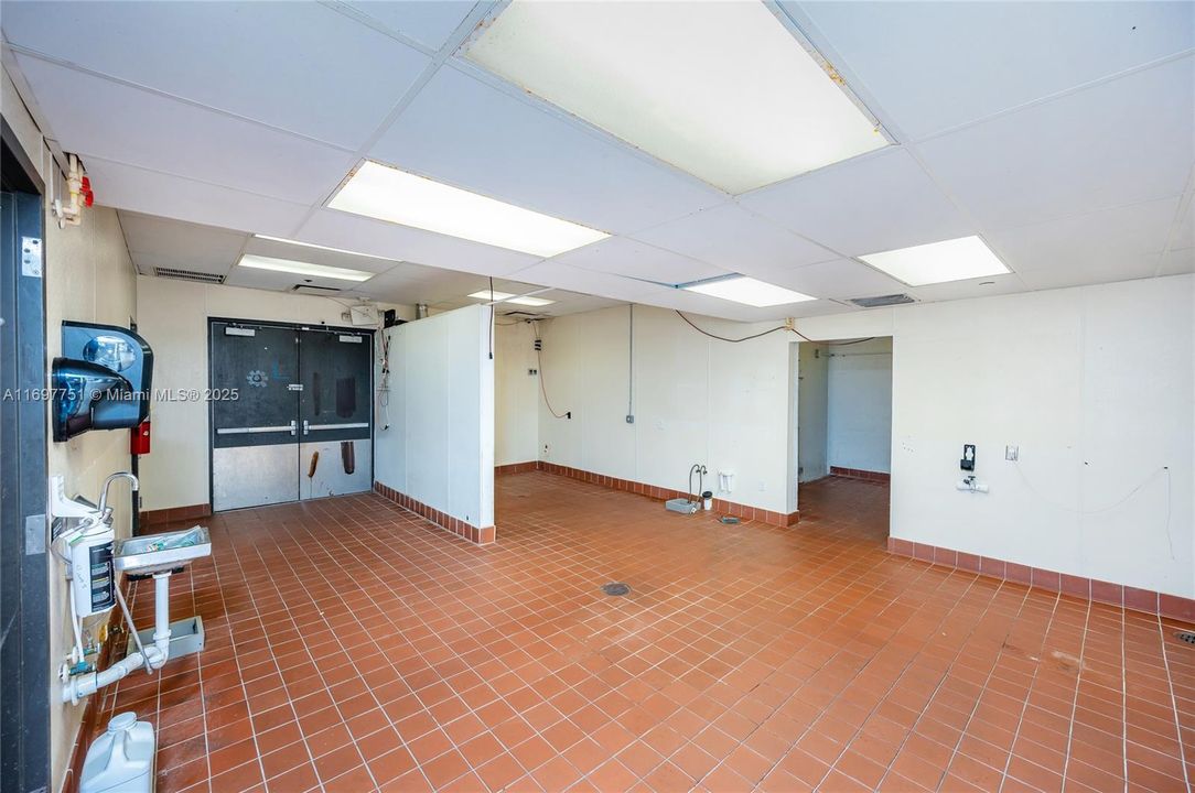 Недавно арендовано: $18,500 (0 спален, 0 ванн, 0 Квадратных фут)