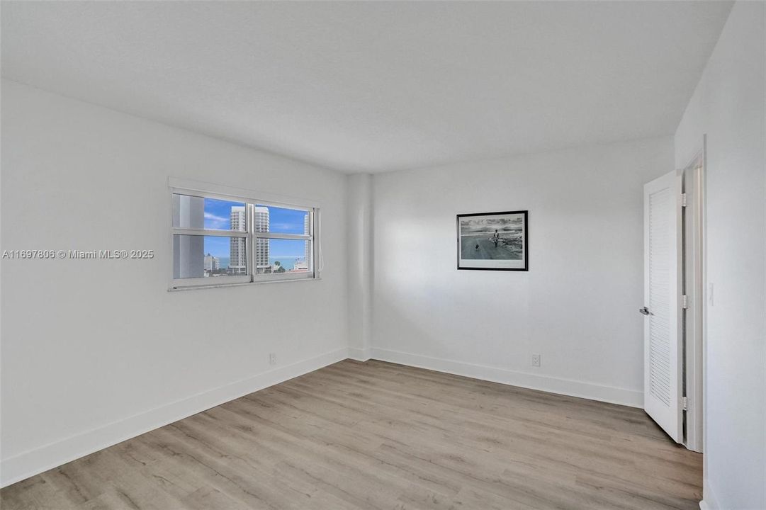 最近售出: $889,000 (2 贝兹, 2 浴室, 1330 平方英尺)