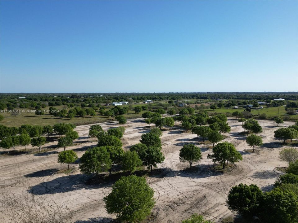 For Sale: $1,500,000 (33.00 acres)