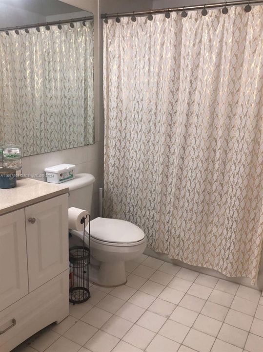 For Rent: $2,000 (1 beds, 1 baths, 685 Square Feet)