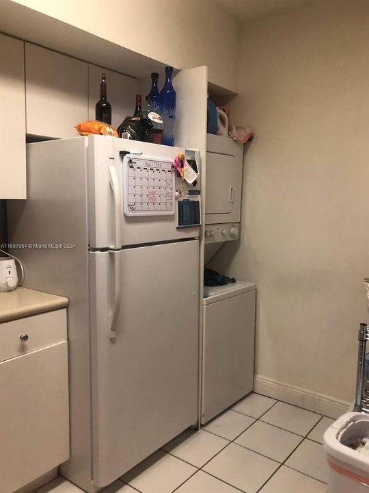 For Rent: $2,000 (1 beds, 1 baths, 685 Square Feet)