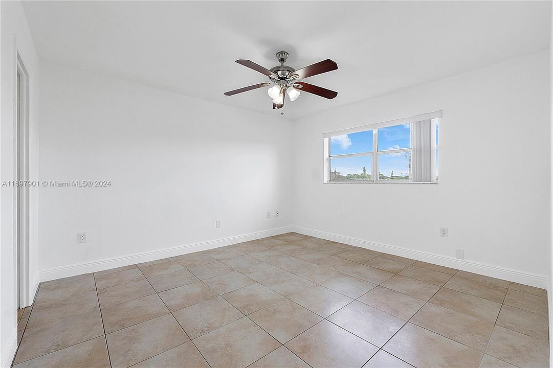 For Sale: $140,000 (2 beds, 2 baths, 850 Square Feet)