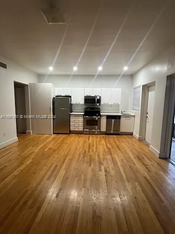 For Rent: $1,950 (1 beds, 1 baths, 7736 Square Feet)