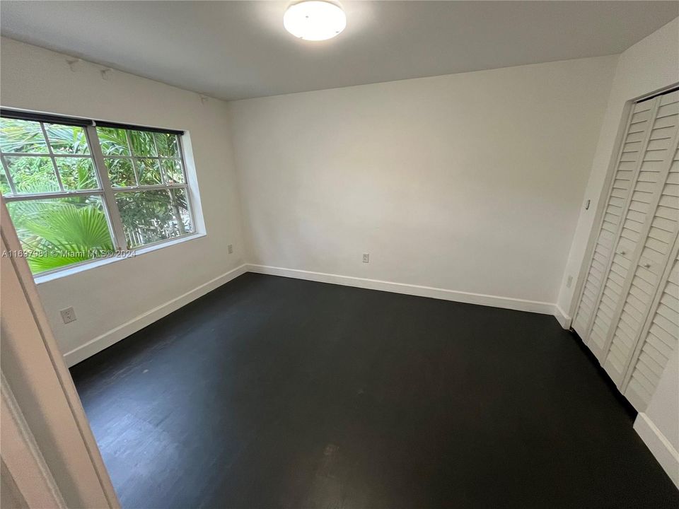 For Rent: $2,500 (1 beds, 1 baths, 660 Square Feet)