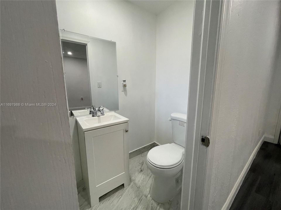 For Rent: $2,950 (3 beds, 2 baths, 1867 Square Feet)