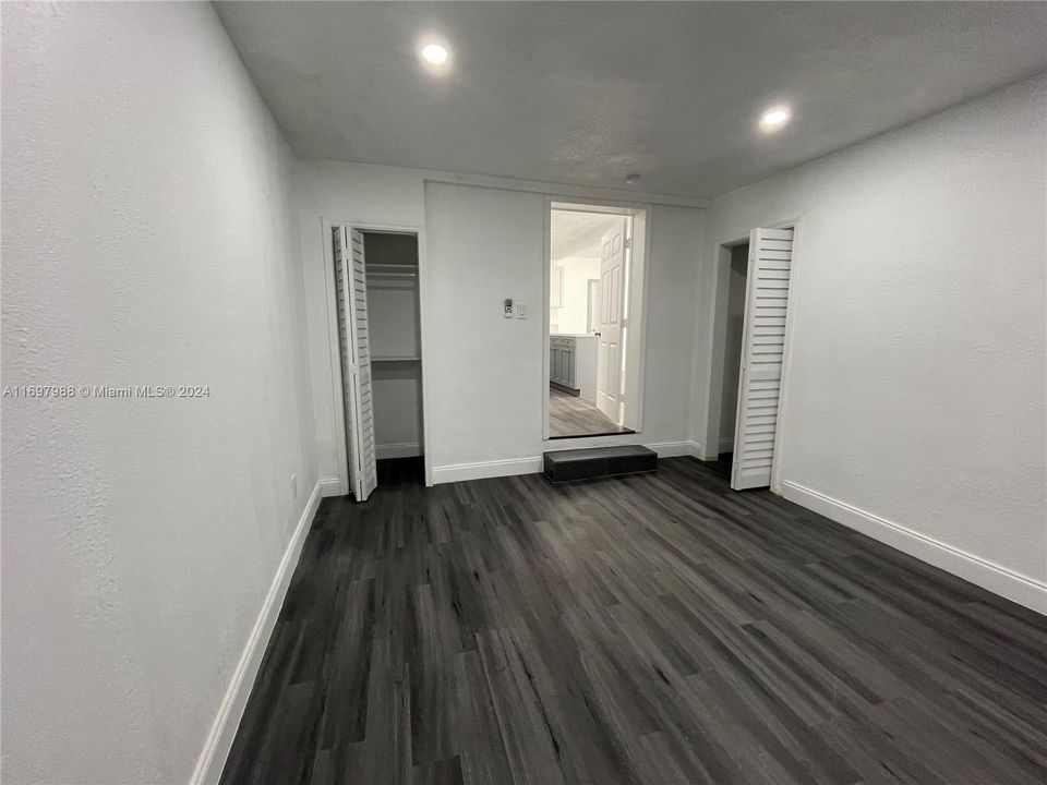 For Rent: $2,950 (3 beds, 2 baths, 1867 Square Feet)