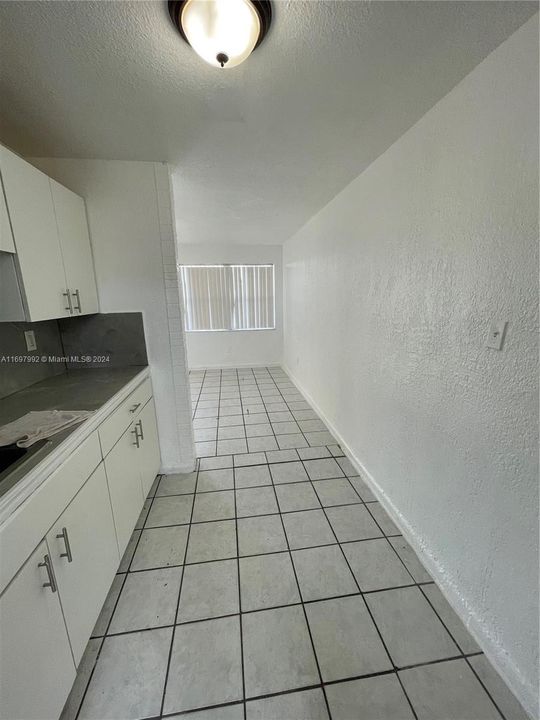 For Rent: $1,700 (2 beds, 4 baths, 2208 Square Feet)