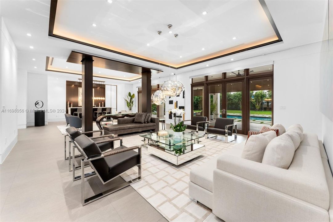 For Sale: $9,750,000 (8 beds, 9 baths, 8257 Square Feet)