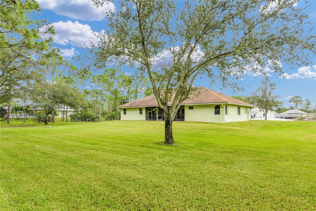 For Sale: $585,000 (4 beds, 2 baths, 2159 Square Feet)