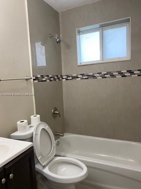 For Rent: $2,500 (4 beds, 2 baths, 1525 Square Feet)