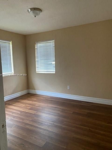 For Rent: $2,500 (4 beds, 2 baths, 1525 Square Feet)