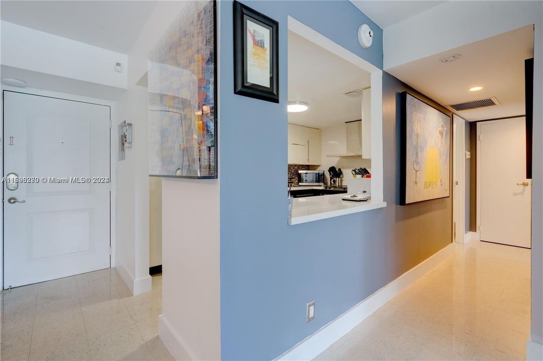 For Sale: $649,000 (2 beds, 2 baths, 1521 Square Feet)