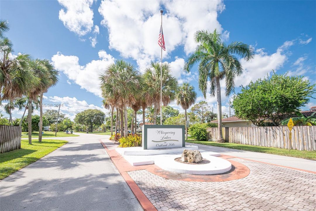 For Sale: $600,000 (3 beds, 2 baths, 1590 Square Feet)