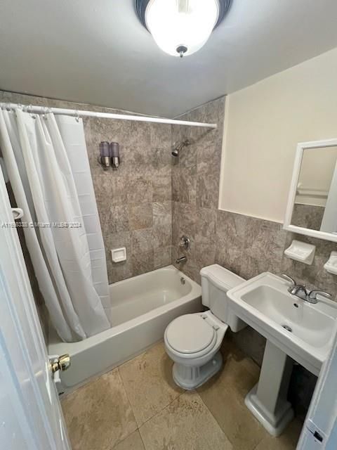 For Rent: $2,200 (2 beds, 1 baths, 0 Square Feet)