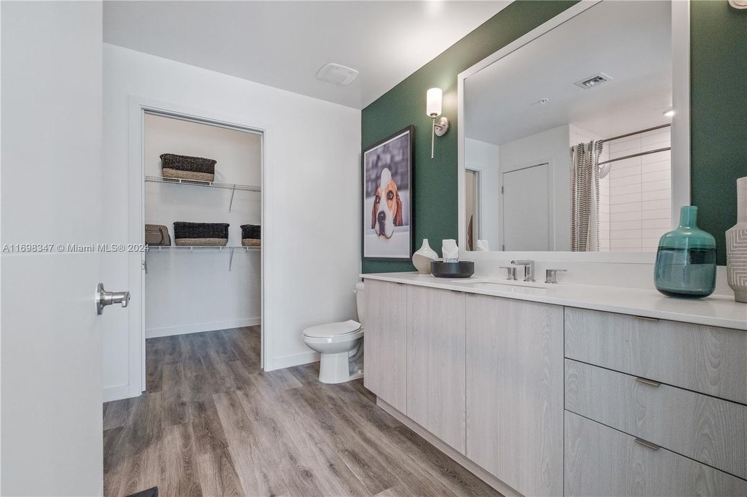 For Rent: $3,015 (2 beds, 2 baths, 1189 Square Feet)