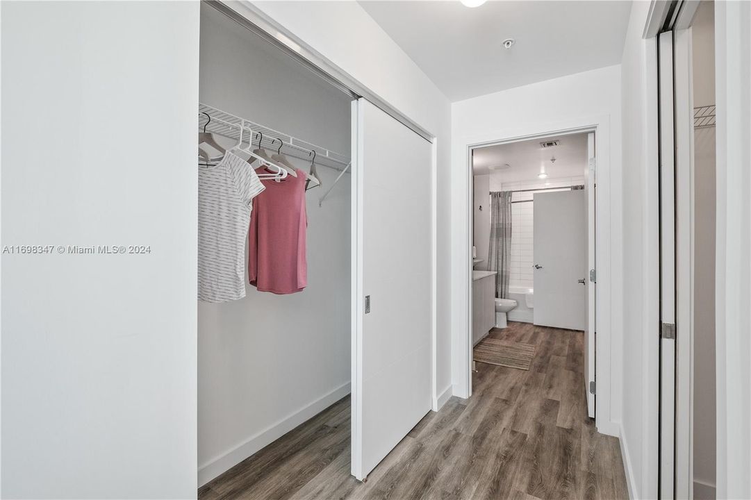 For Rent: $3,015 (2 beds, 2 baths, 1189 Square Feet)