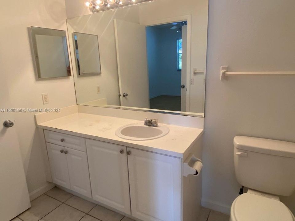 For Rent: $1,825 (1 beds, 1 baths, 628 Square Feet)