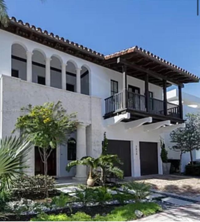 For Sale: $5,699,000 (4 beds, 4 baths, 3854 Square Feet)