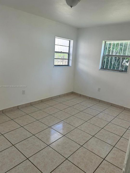 For Rent: $1,700 (1 beds, 1 baths, 0 Square Feet)