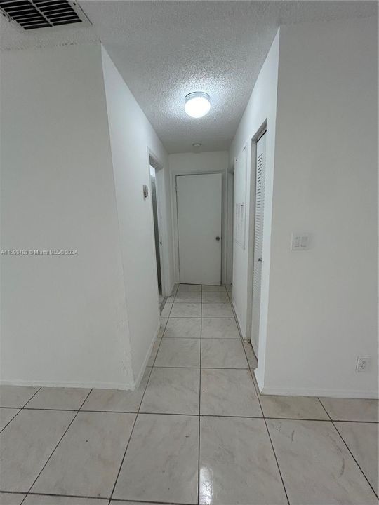 For Rent: $2,300 (2 beds, 2 baths, 1100 Square Feet)