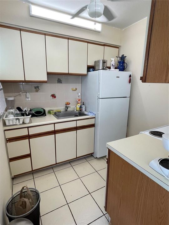 For Rent: $2,000 (1 beds, 1 baths, 614 Square Feet)