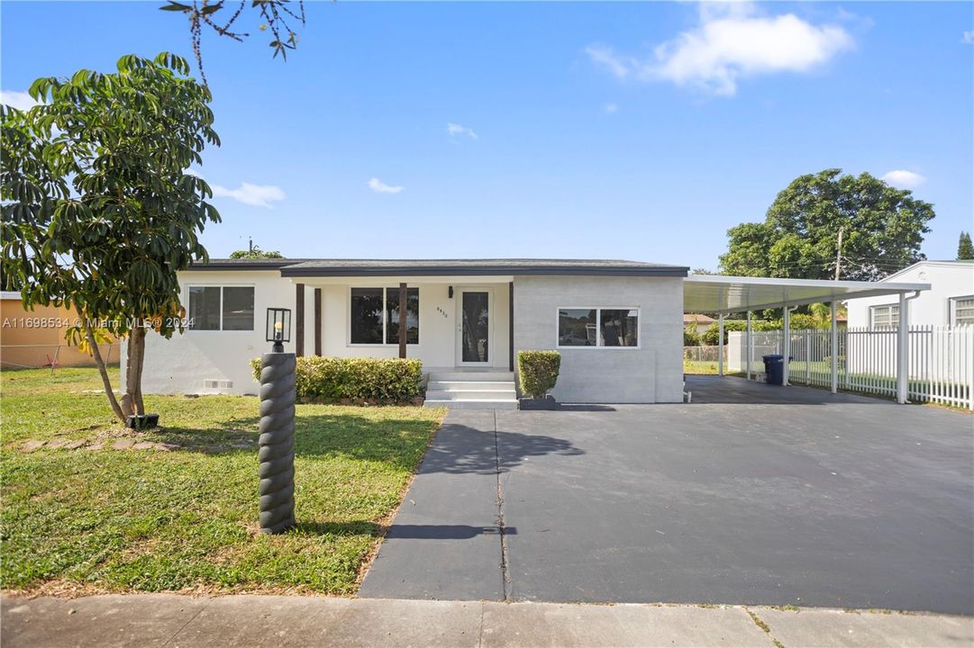 For Sale: $699,000 (4 beds, 2 baths, 1816 Square Feet)