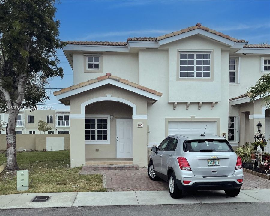 For Sale: $394,999 (3 beds, 2 baths, 1676 Square Feet)