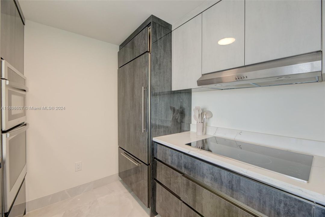 For Sale: $1,100,000 (1 beds, 1 baths, 0 Square Feet)