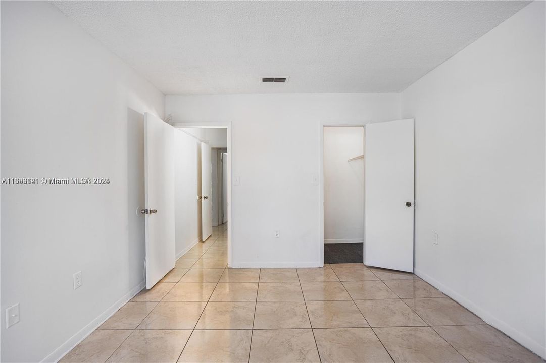 For Rent: $2,200 (2 beds, 2 baths, 1084 Square Feet)