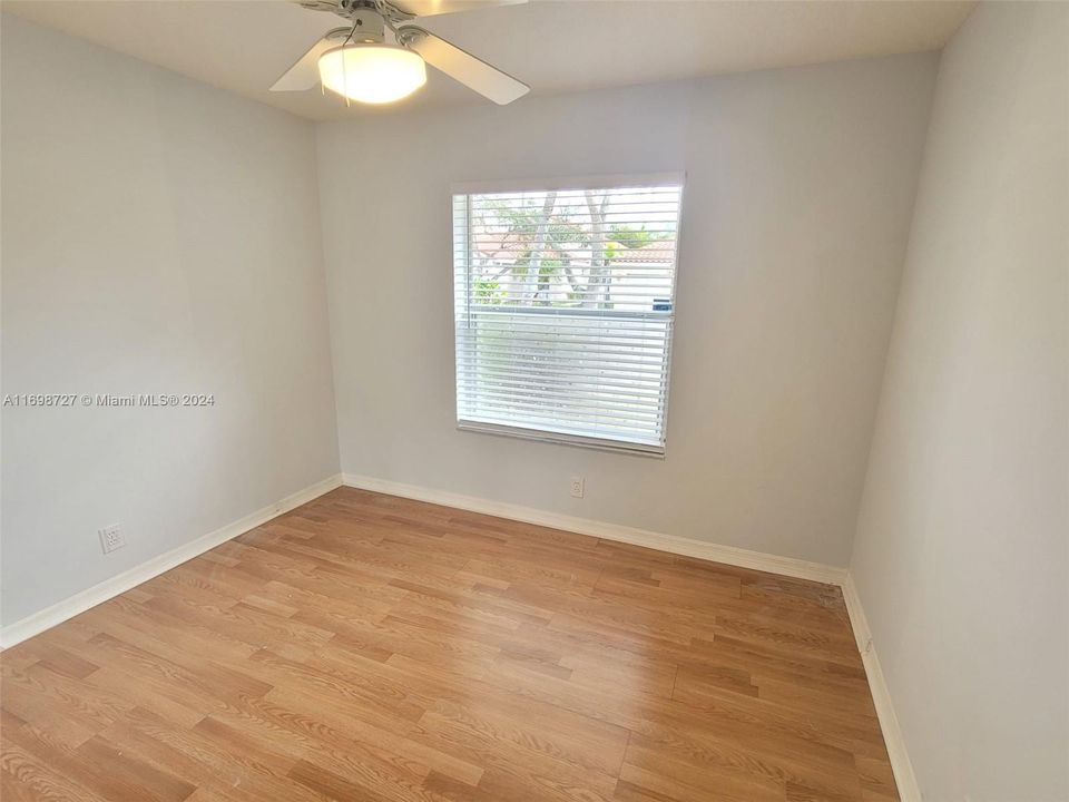 For Rent: $3,900 (3 beds, 2 baths, 1505 Square Feet)