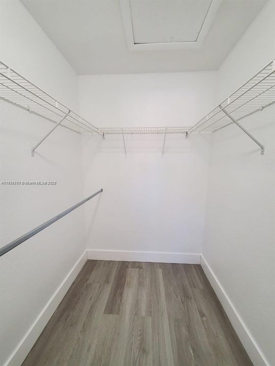 For Rent: $2,499 (2 beds, 2 baths, 1053 Square Feet)